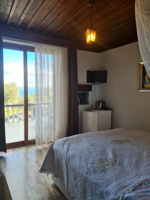 Tas Avlu Butik Otel Karaburun  Exteriér fotografie